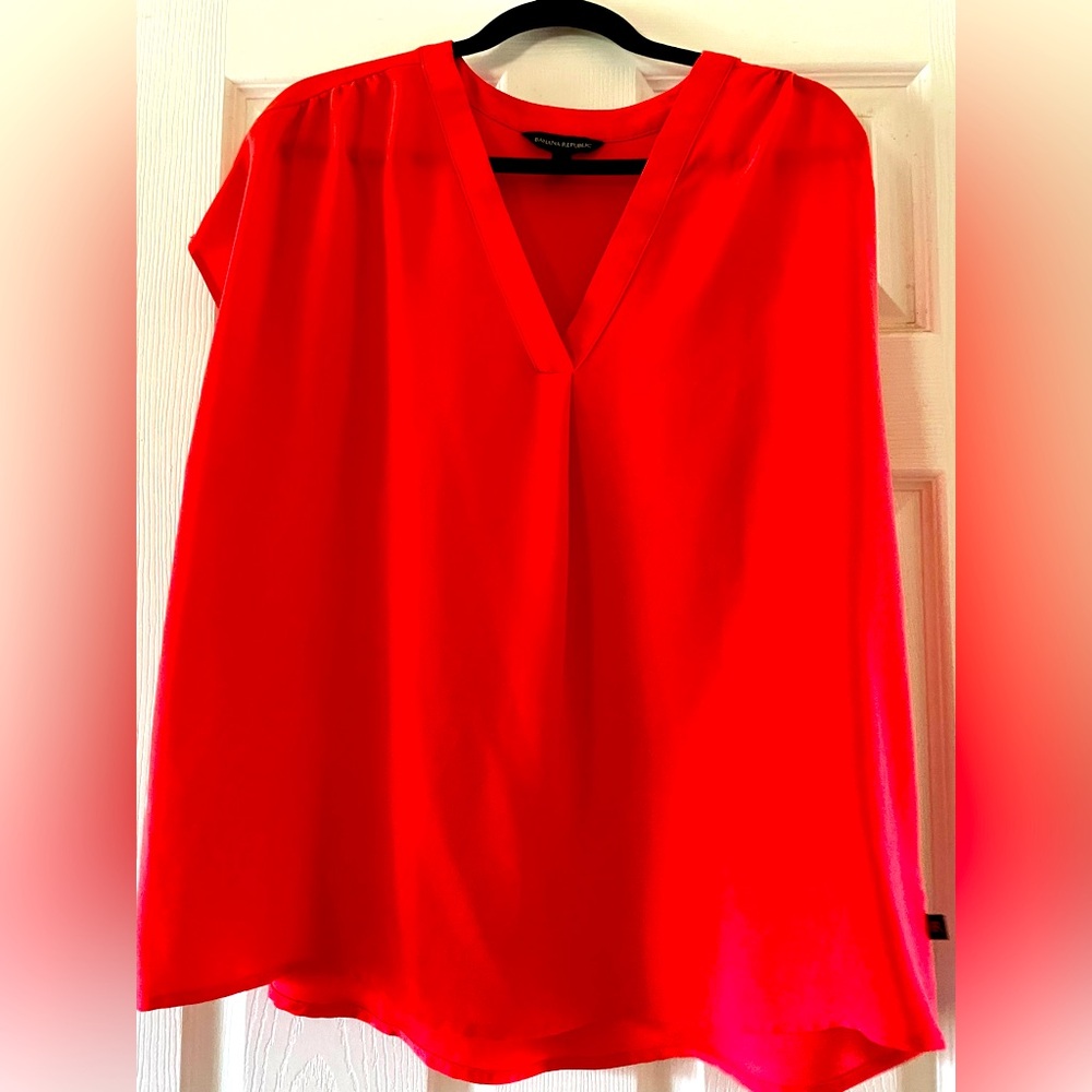 Cute Banana Republic Blouse